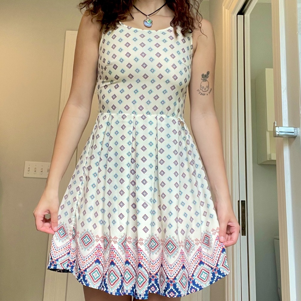 White and Multi-Colored Patterned Short Charlotte Russe Dress 👗